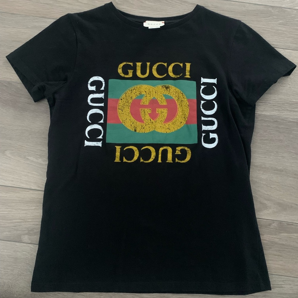 Authentic Gucci logo t-shirt